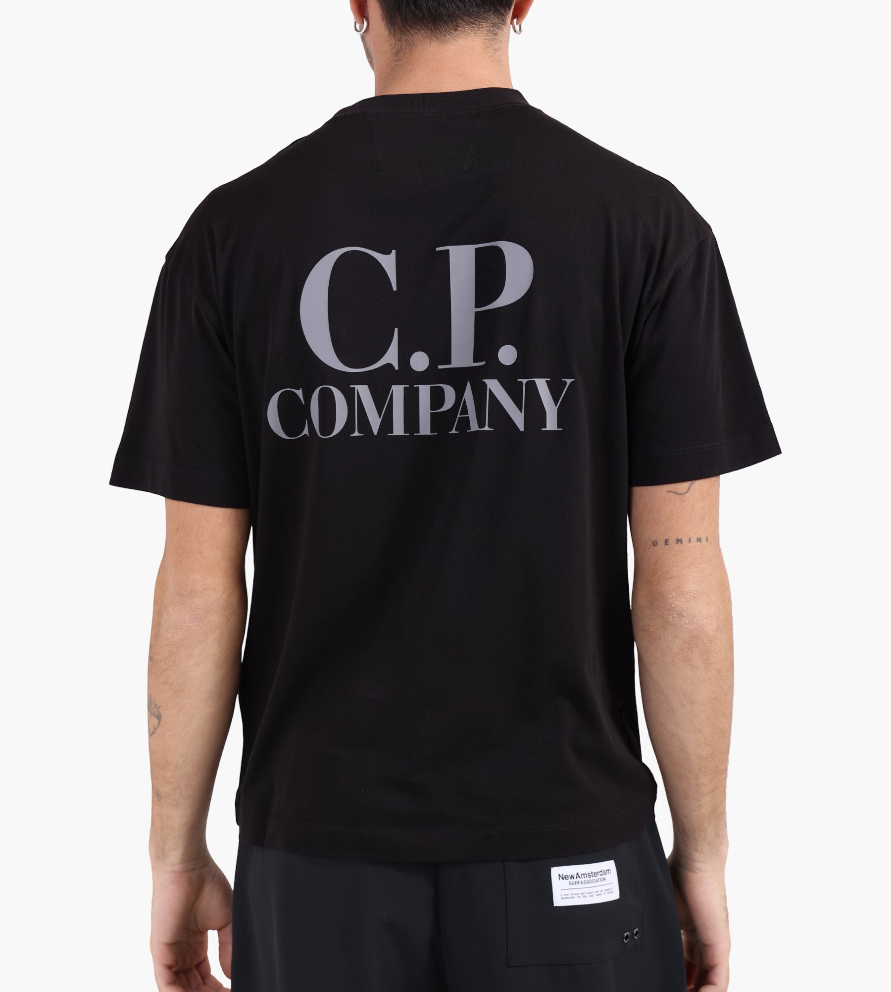 C.P. COMPANY ブラック 半袖シャツ 005328G C.P. Company 30/1 Jersey Logo T-Shirt Black