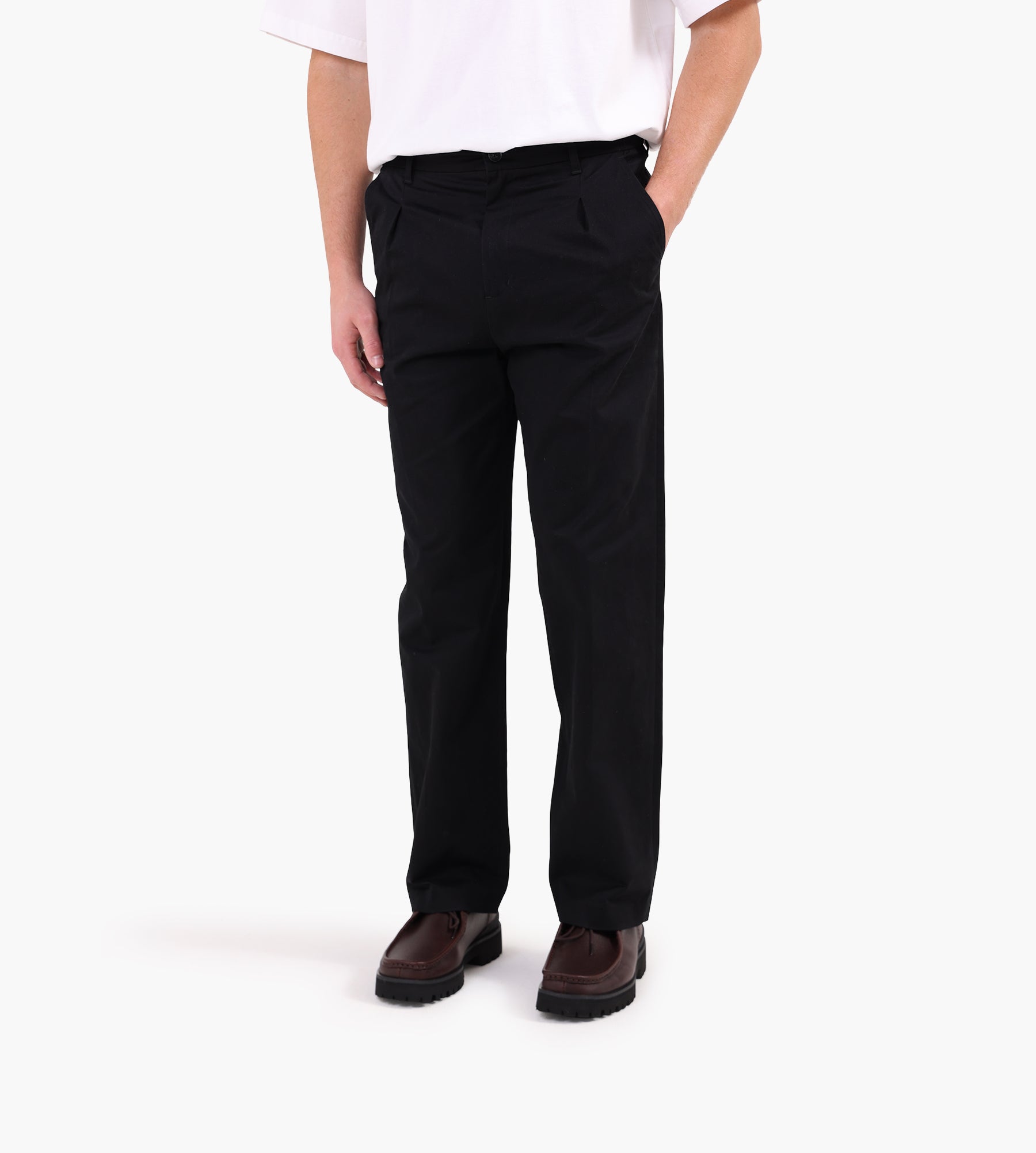 OLAF Regulart Pleated Pant Black