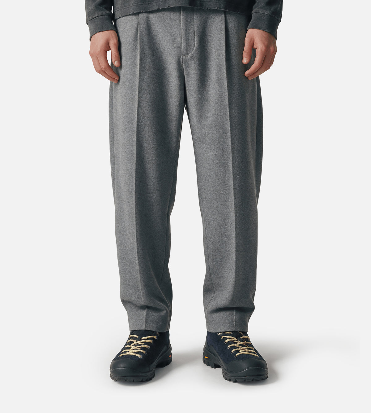OLAF Regular Pleated Pant Sharkskin