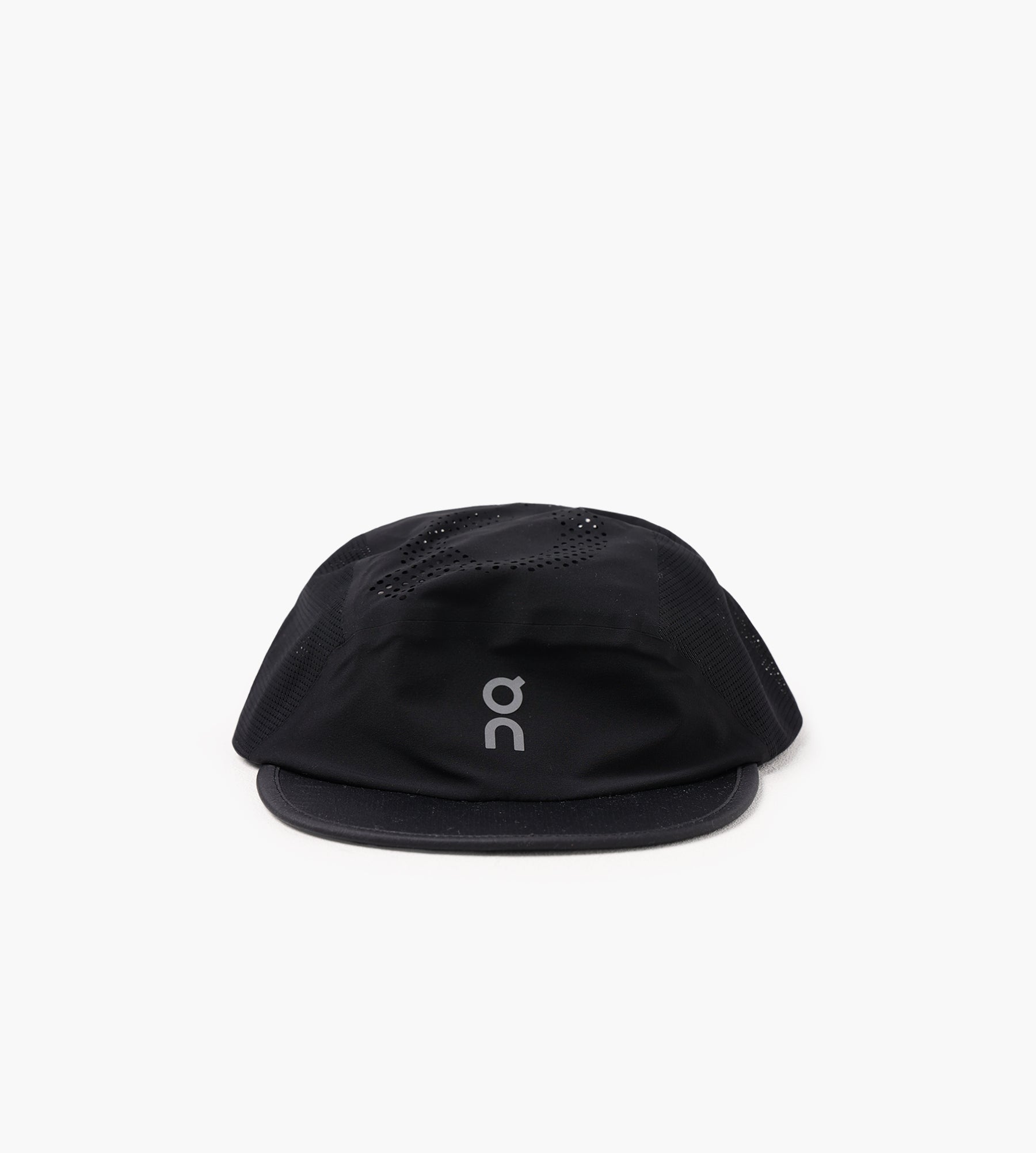 On Ultra Cap U Black