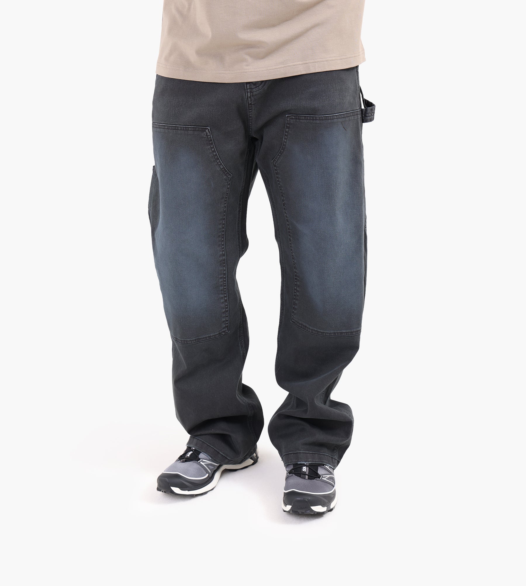 Corridor Carpenter Jean Black