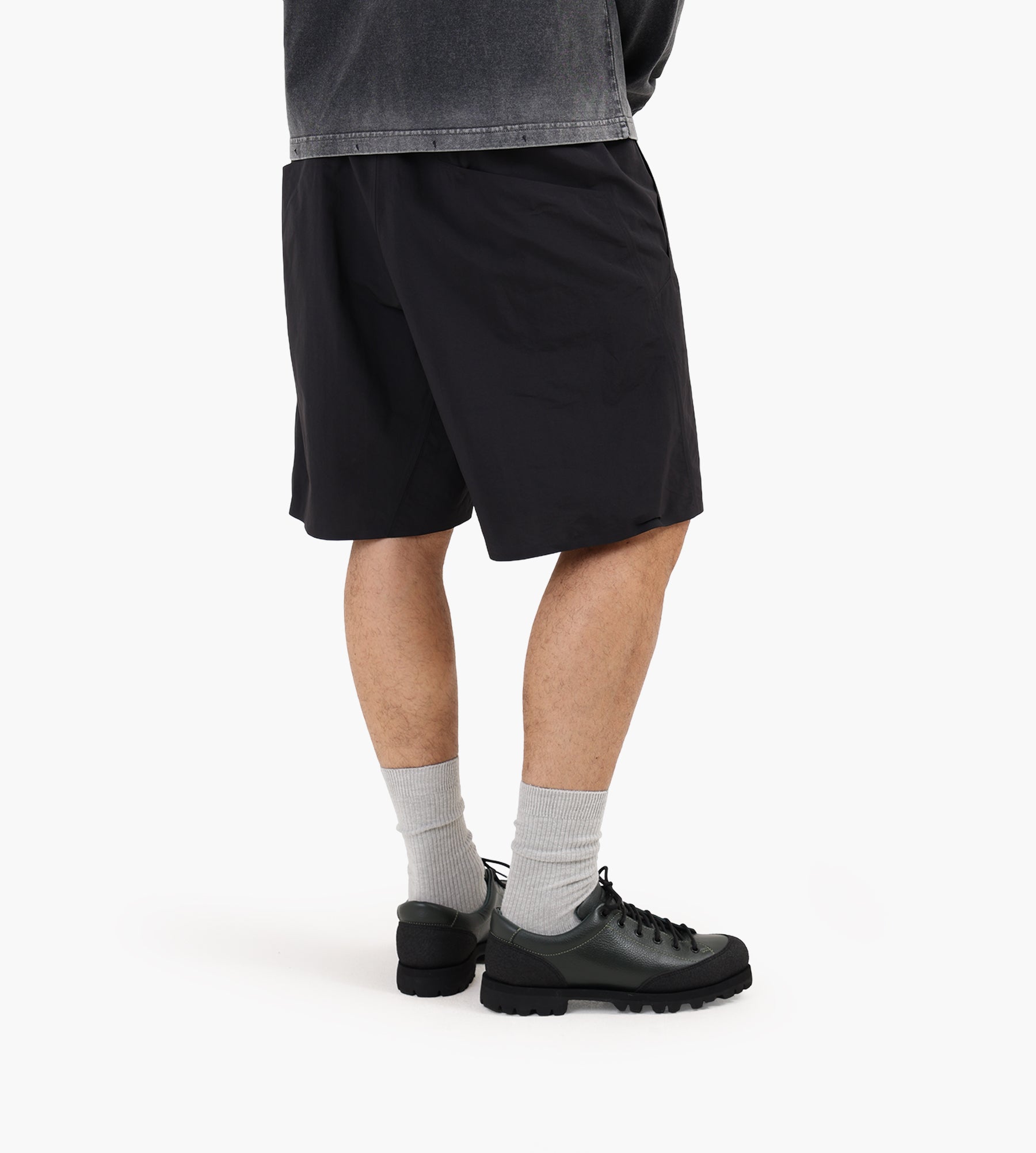 Veilance Spere SL Short M Black
