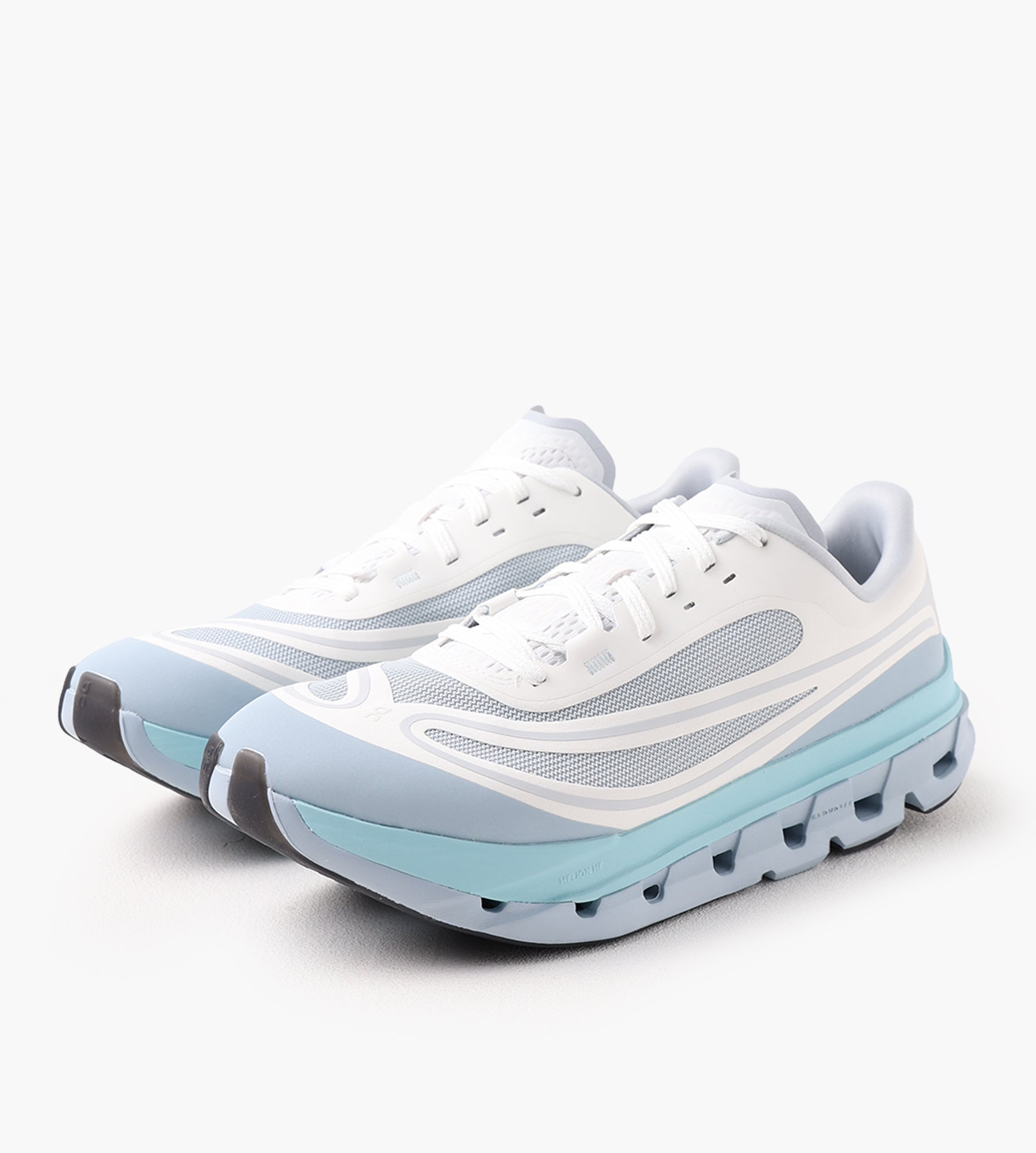 On Cloudflow 5 AD W Hail White