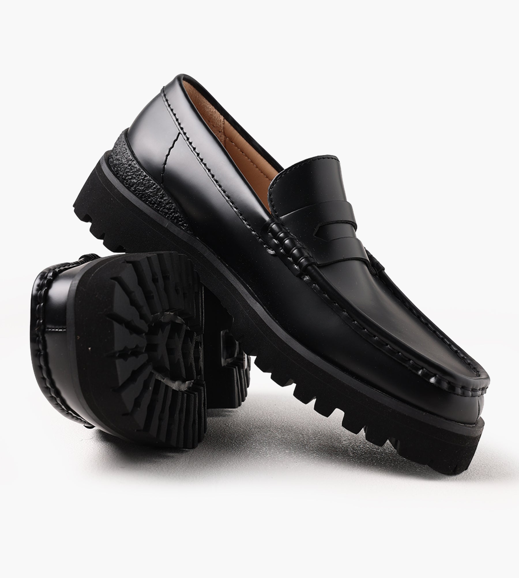 Clarks Originals Yukoner Penny Black Leather