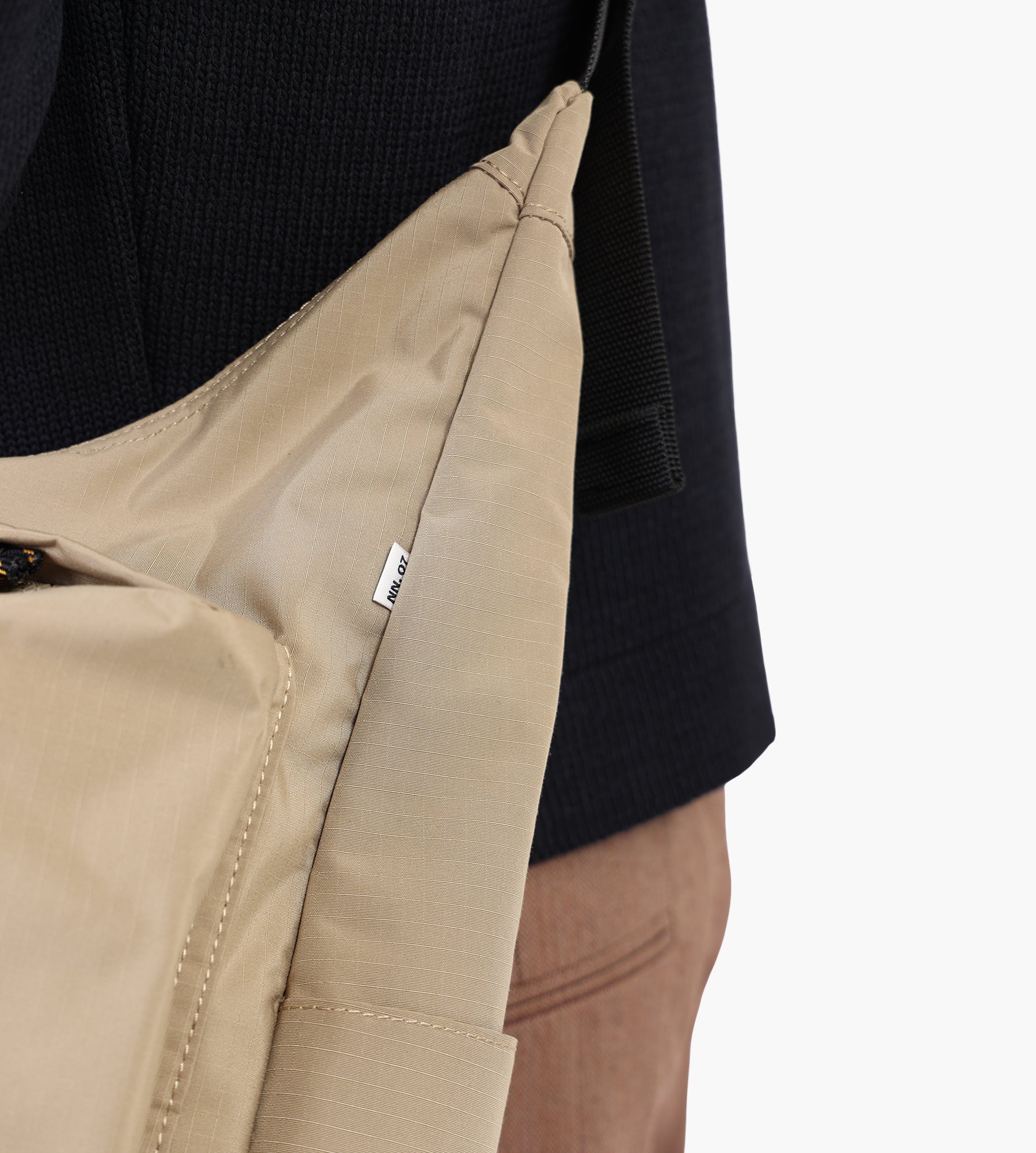NN.07 Messenger Bag 9019 Desert Khaki