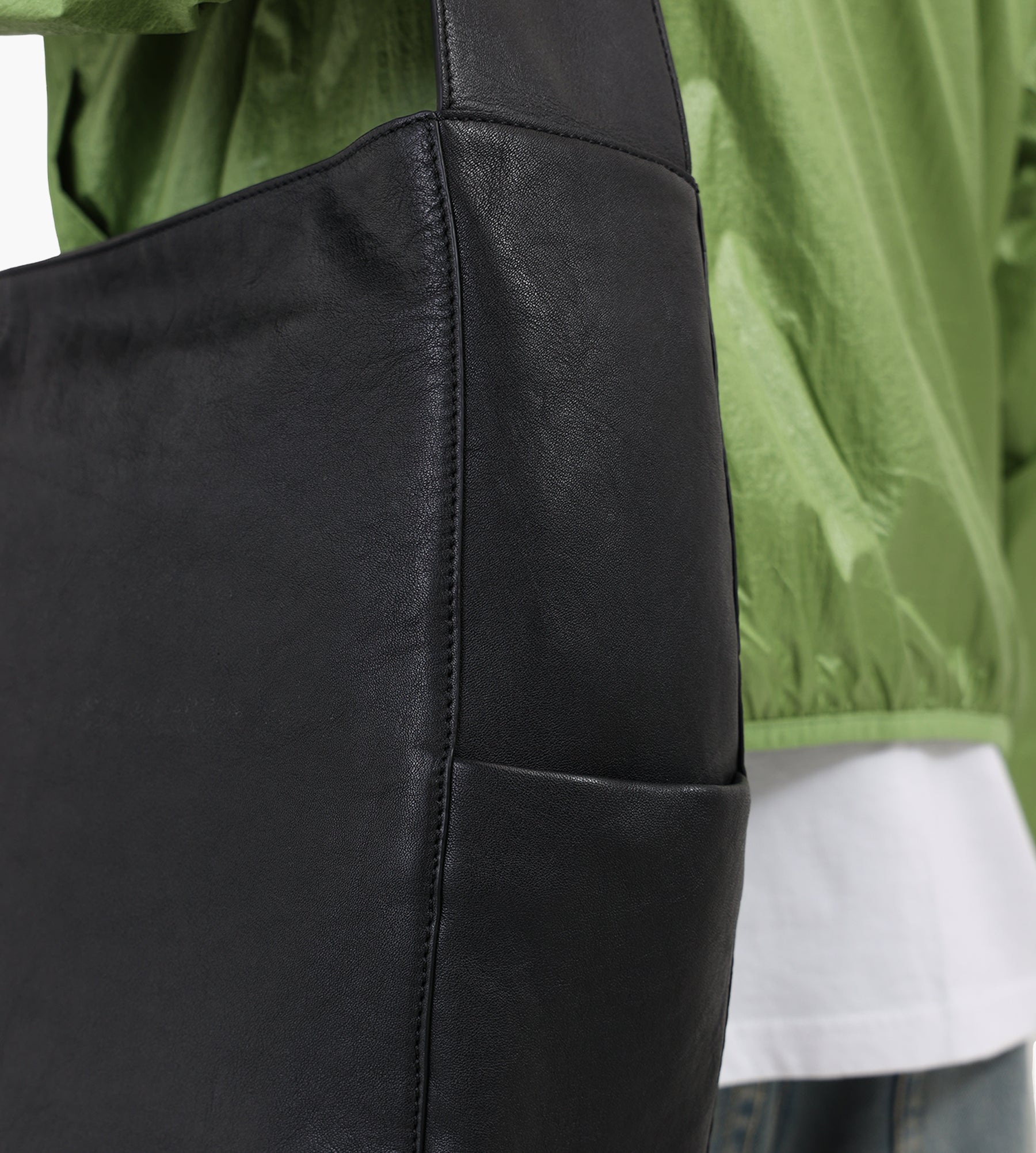 Arte Antwerp Oversize Leather Bag Black