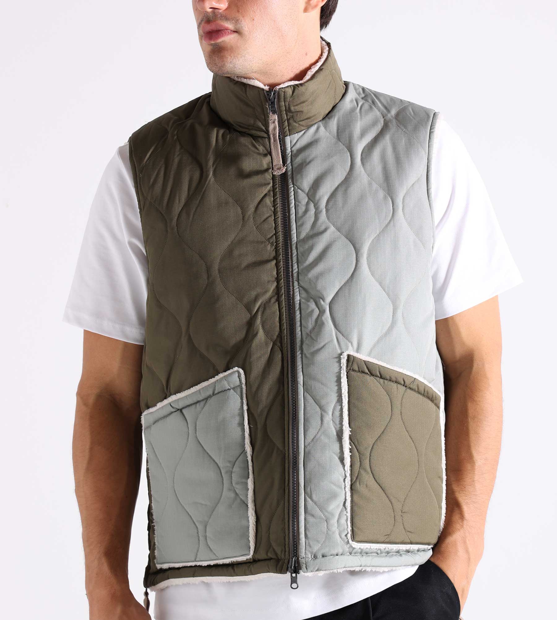 Taion Military Riversible “Hi Neck”Down Vest Multi Cream