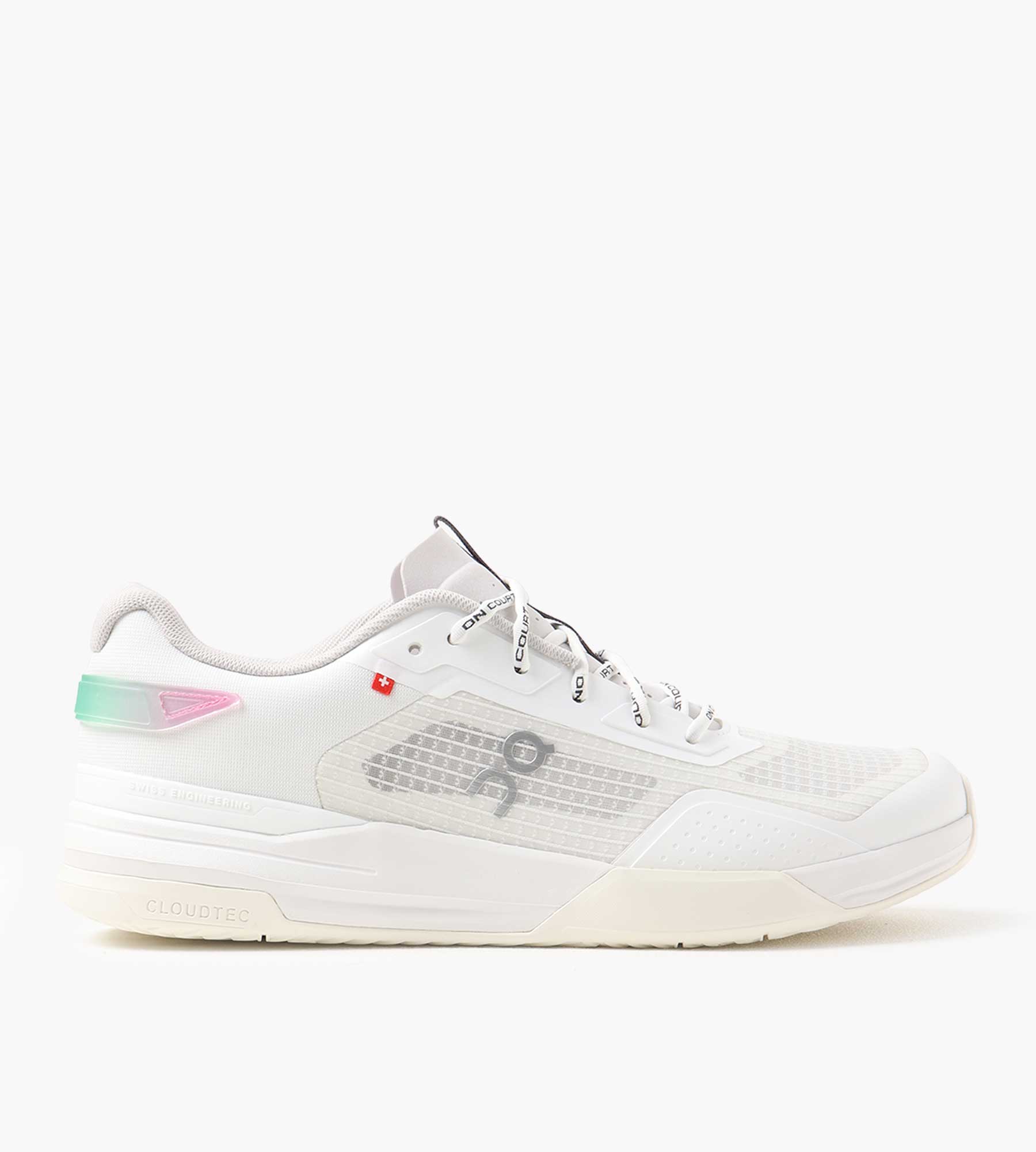 On THE ROGER ADV Z5 M White Ivory