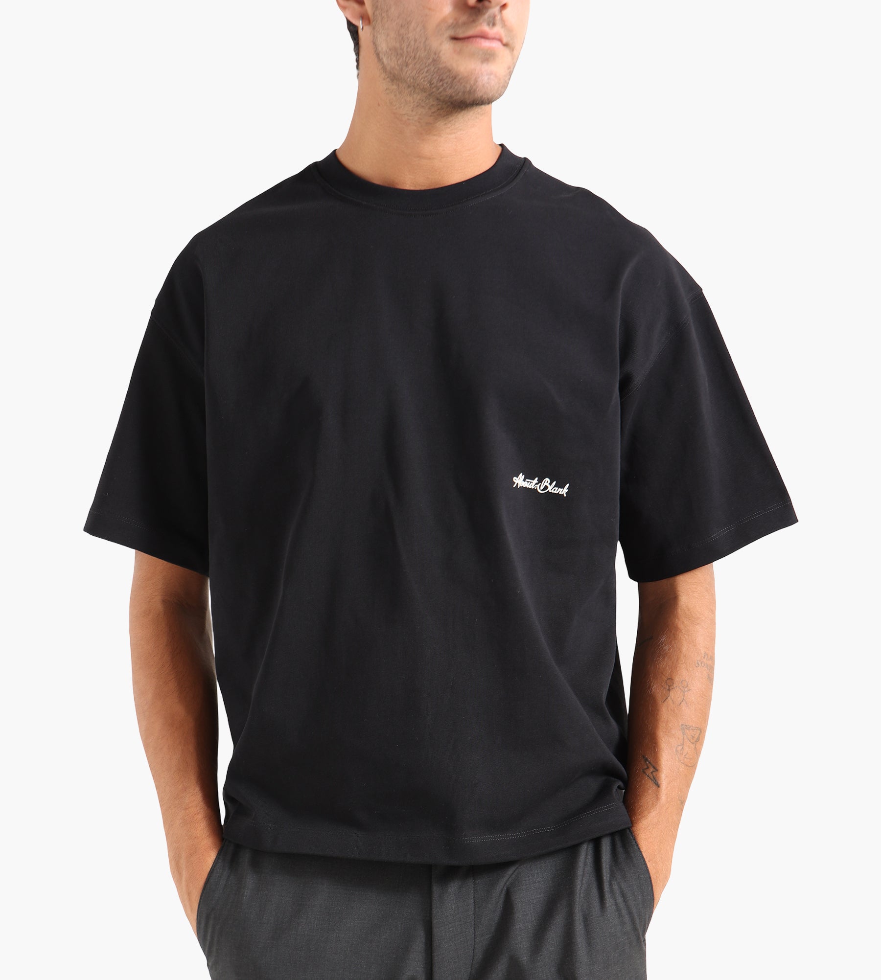 about:blank Banner T-shirt Black Ecru