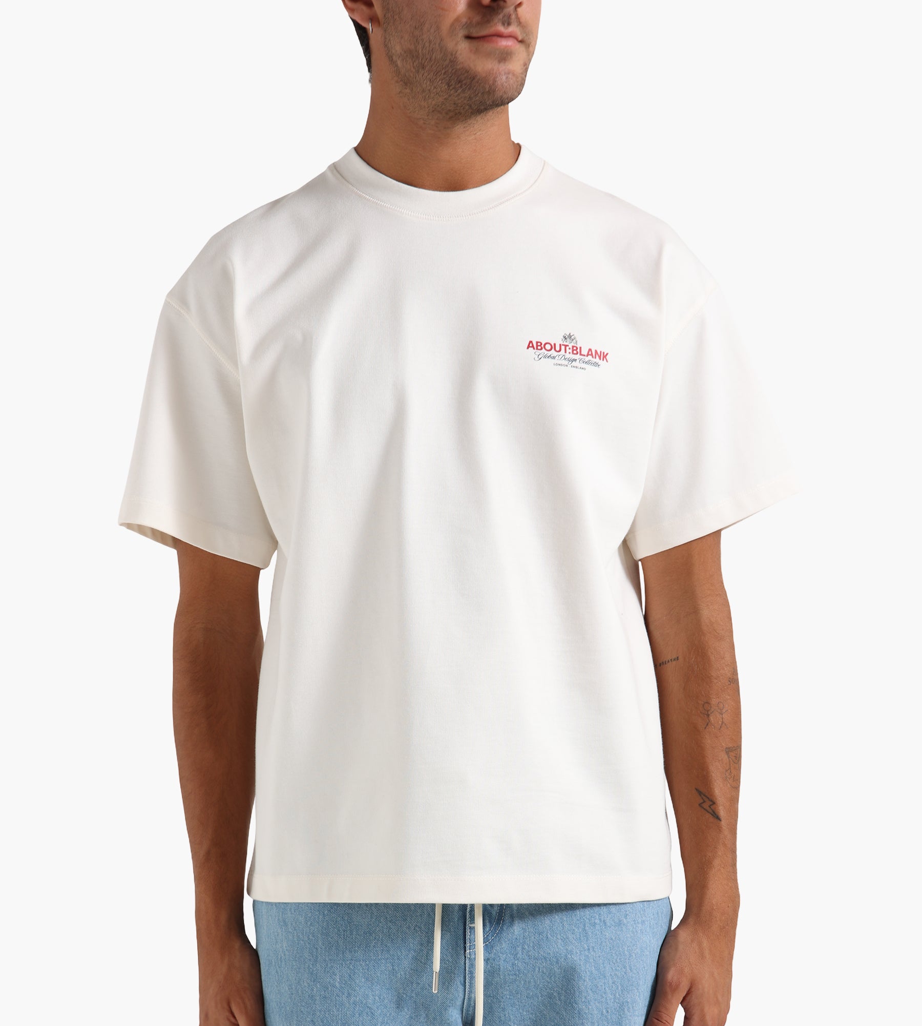 about:blank Blazon T-shirt Oat Red Black