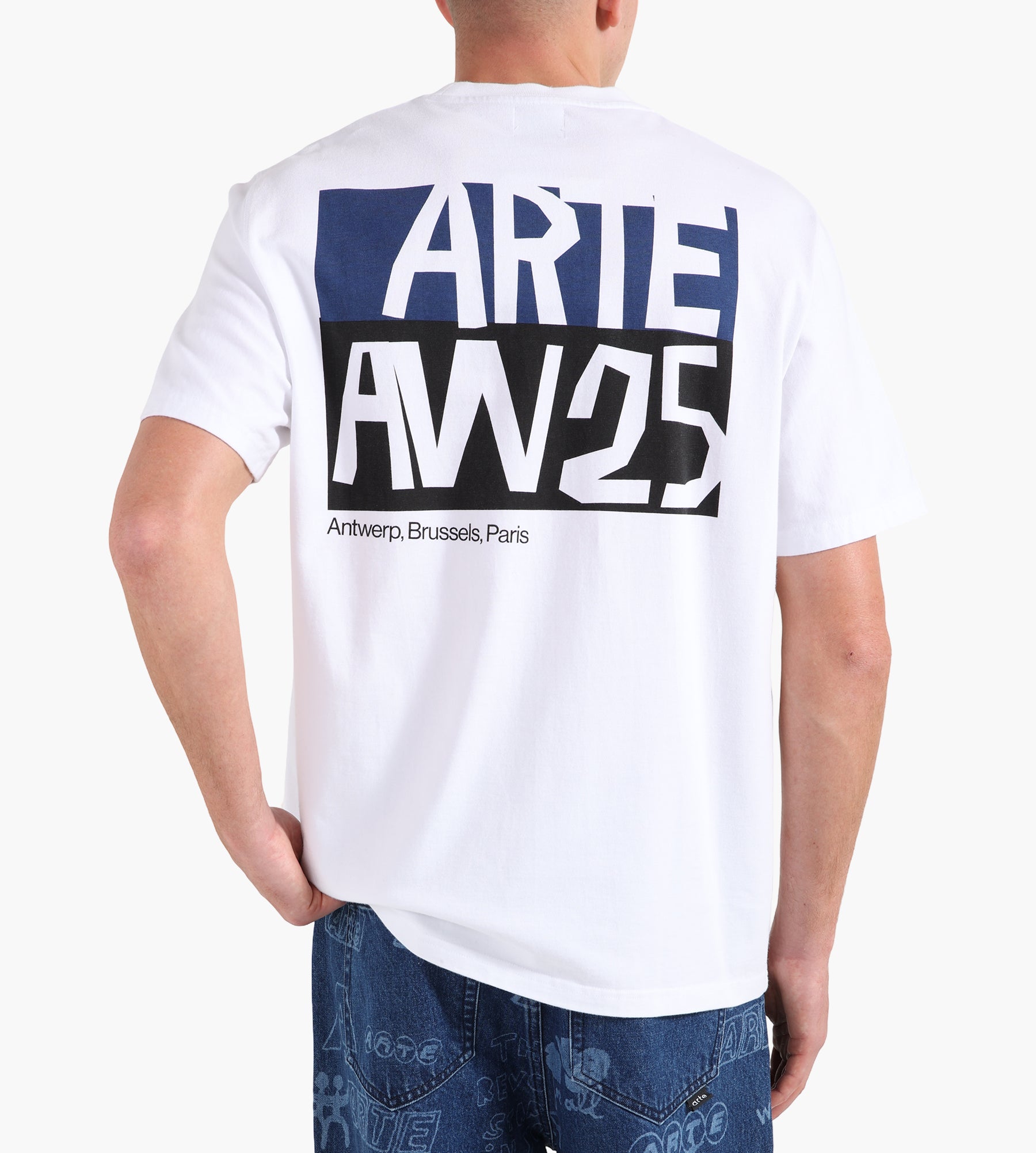 Arte Antwerp Cut Out Print T-shirt White
