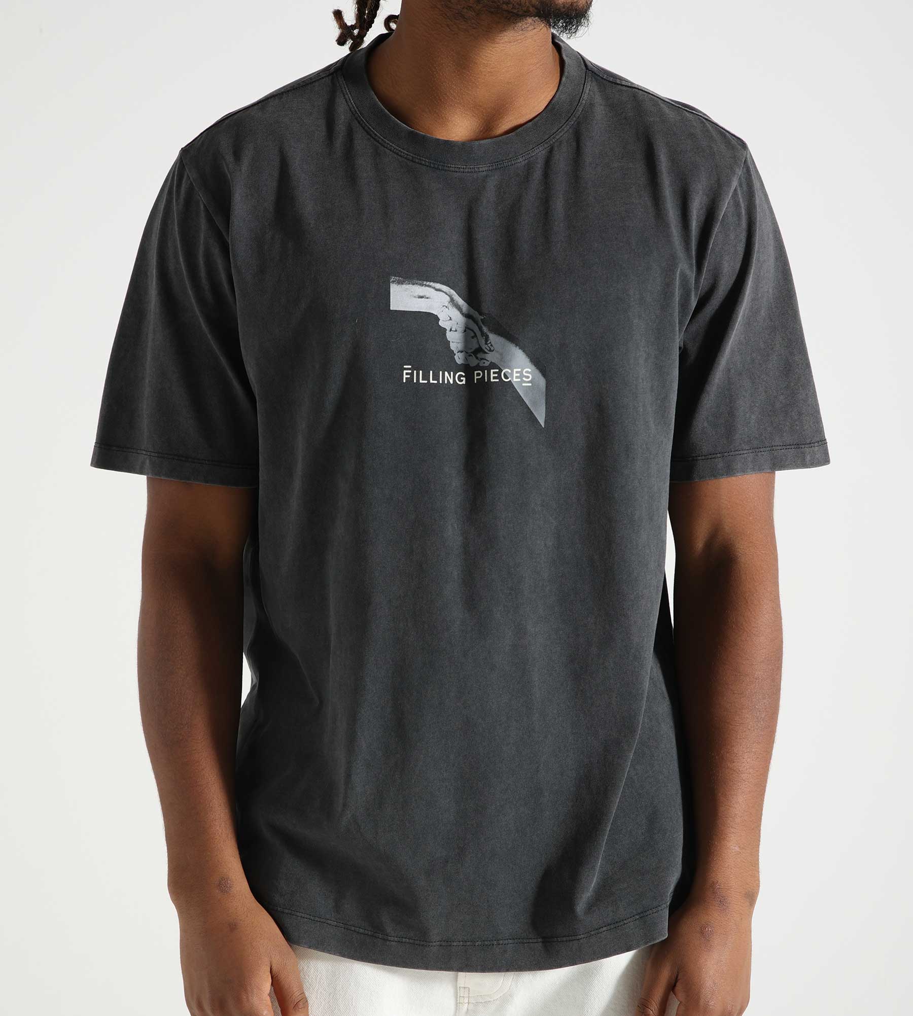 Filling Pieces T-Shirt Handshake Vintage Black