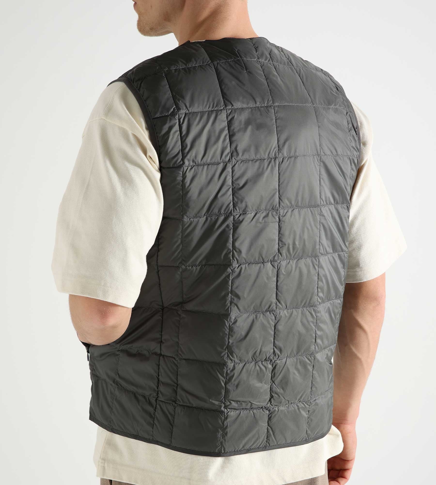 Taion V Neck Button Down Vest Dark Charcoal