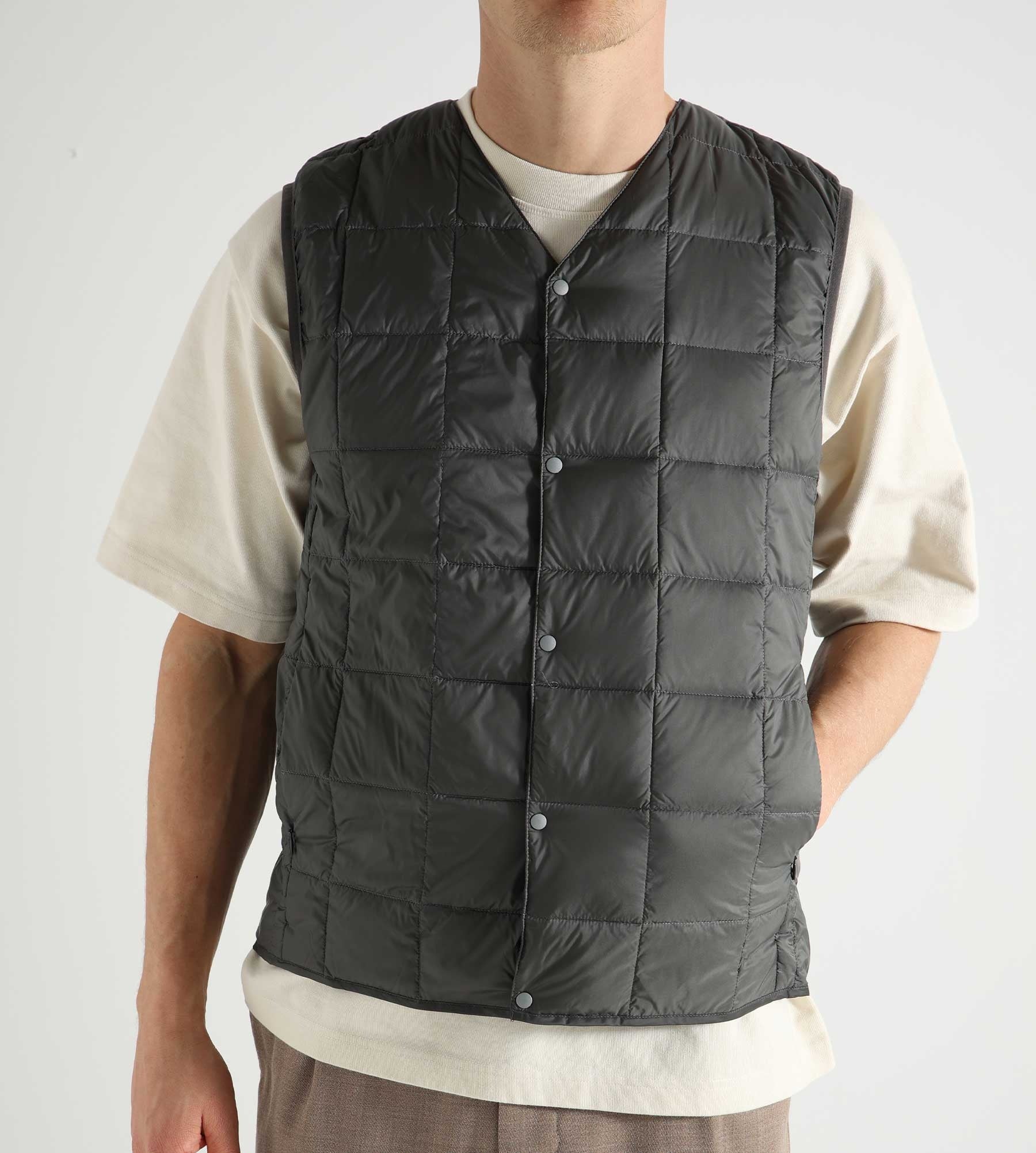 Taion V Neck Button Down Vest Dark Charcoal