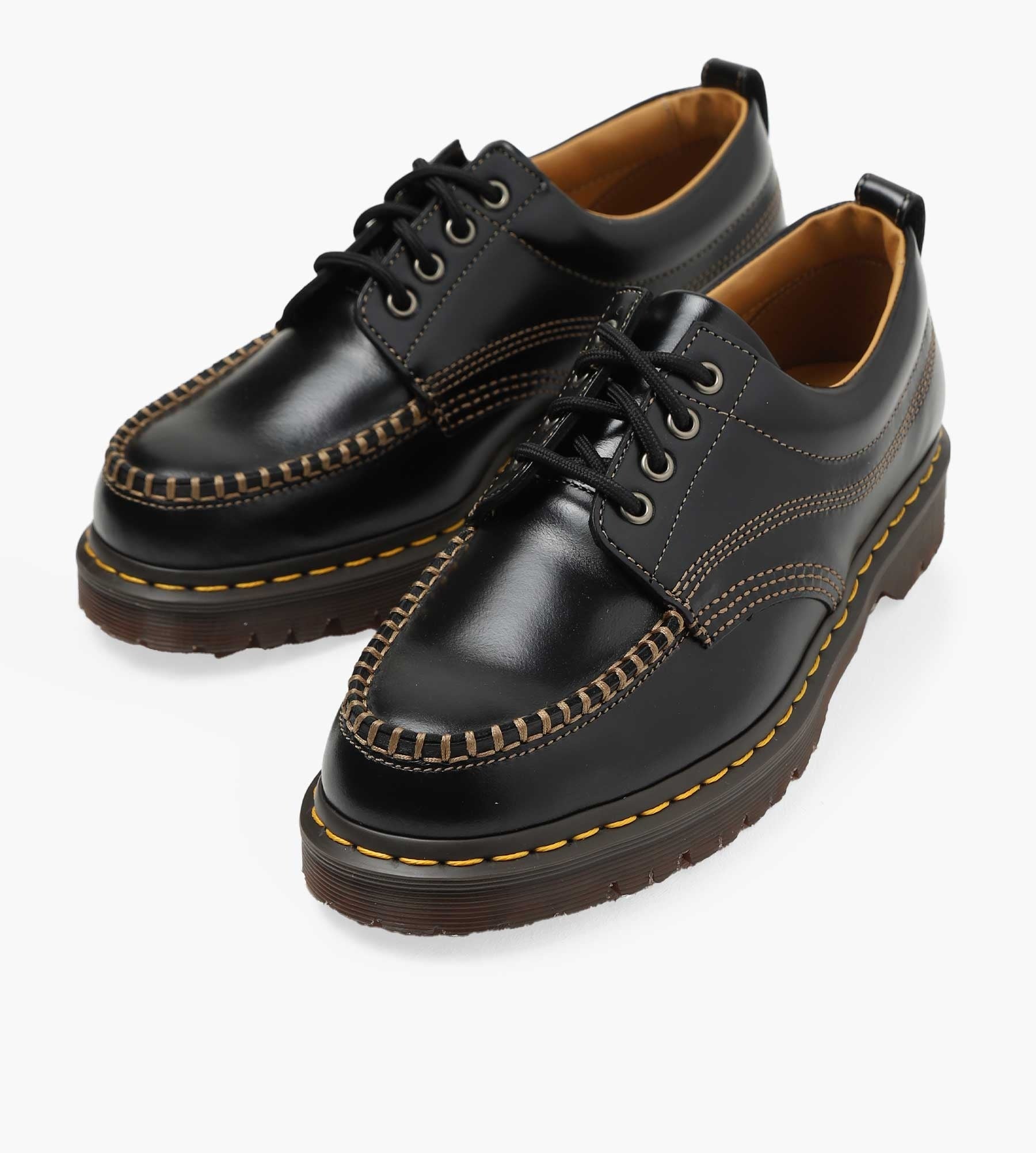 Dr. Martens Lowell Black Analine