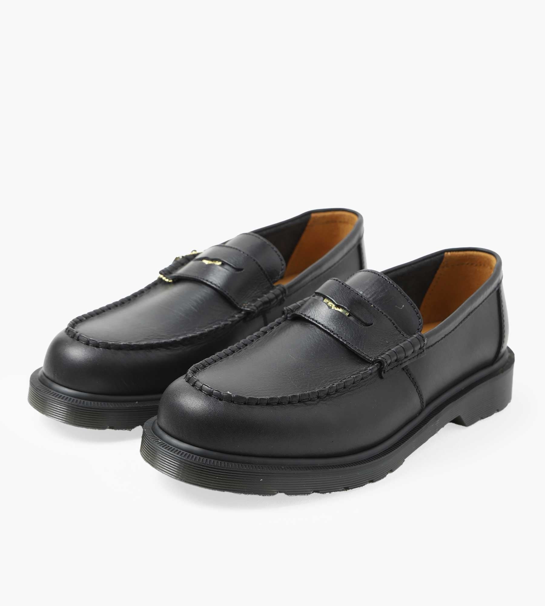 Dr. Martens Penton Black Classic Calf