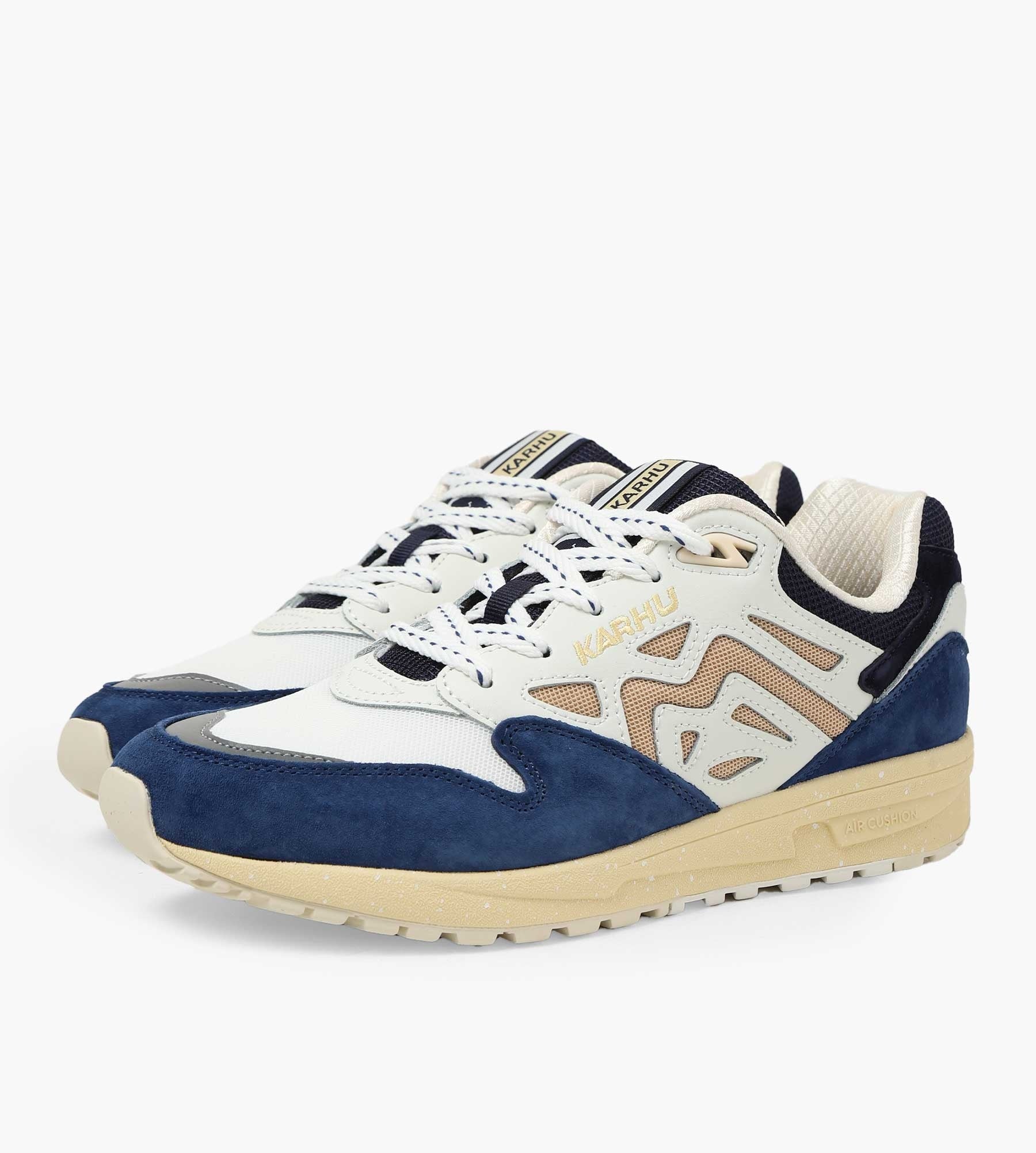 Karhu Legacy 96 True Navy Irish Cream