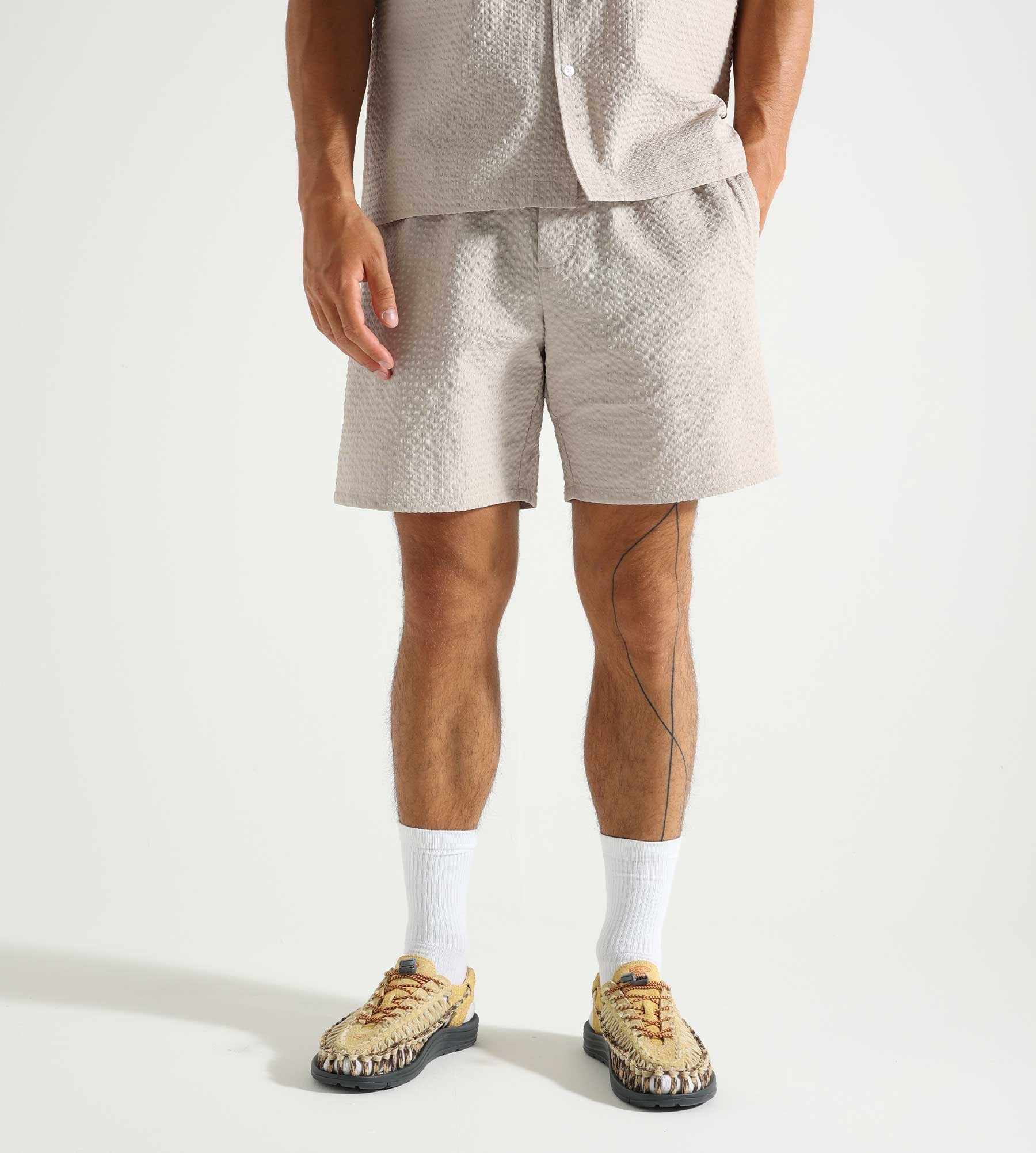 OLAF Seersucker Shorts Cement