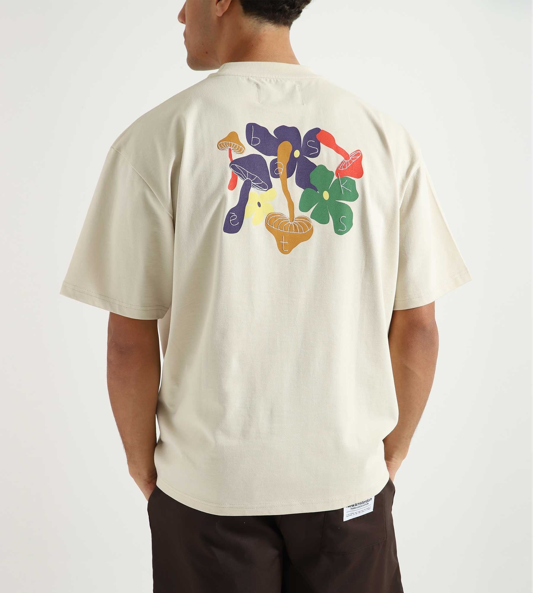 Baskèts Shrooms & Flowers Tee Tofu