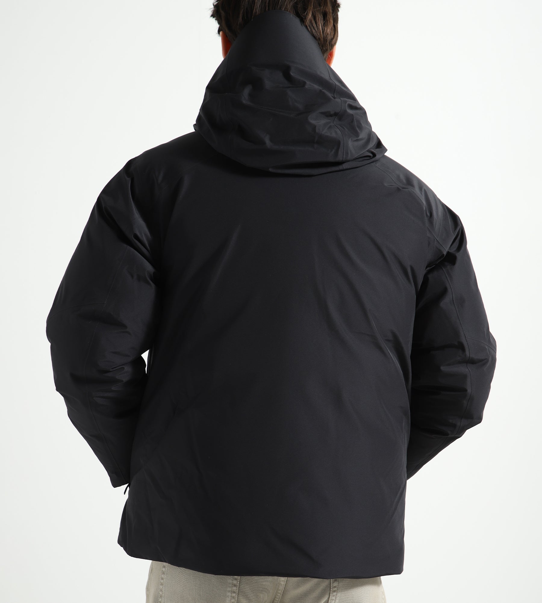 Veilance Sorin Down Jacket Black