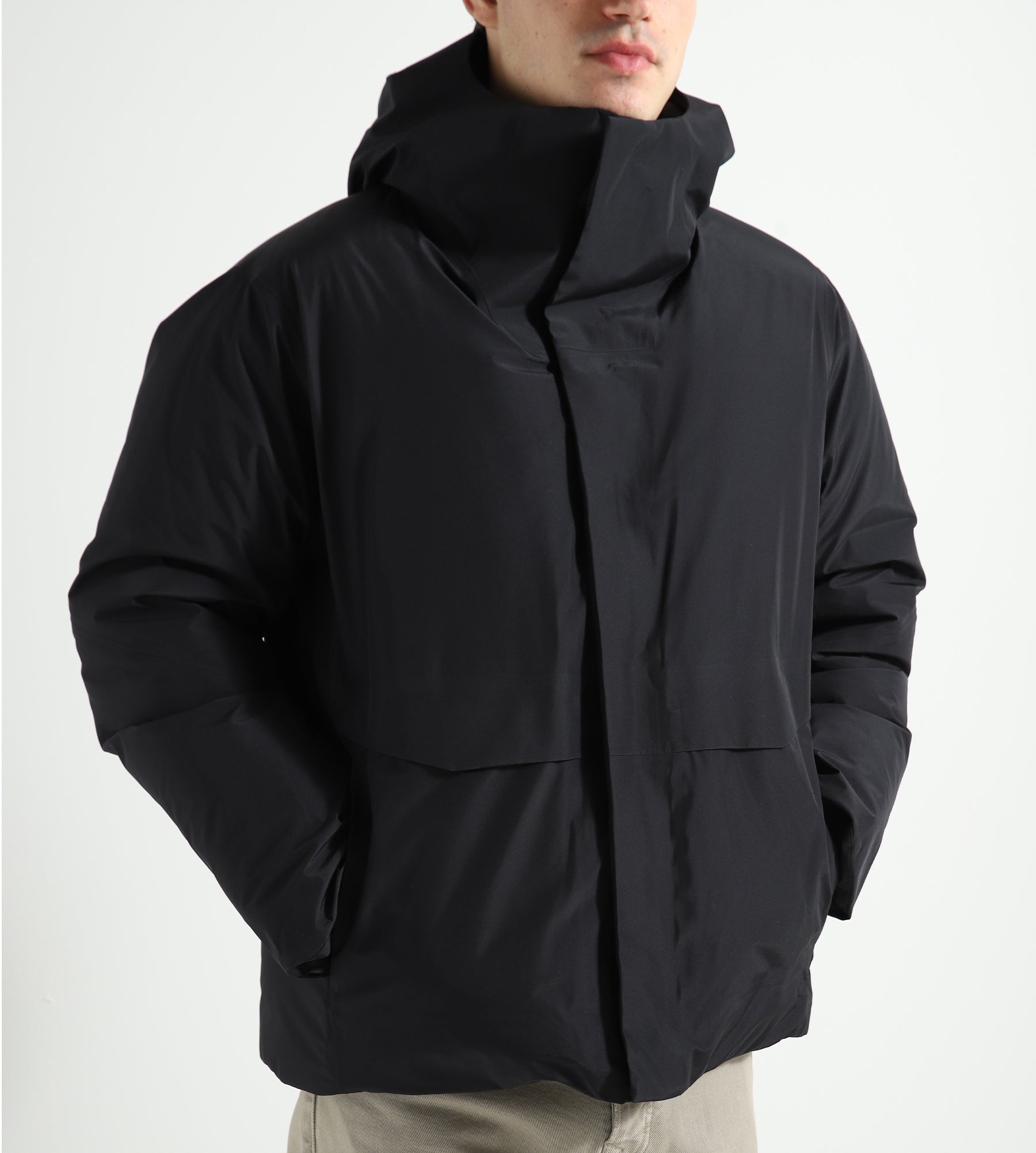 Veilance Sorin Down Jacket Black