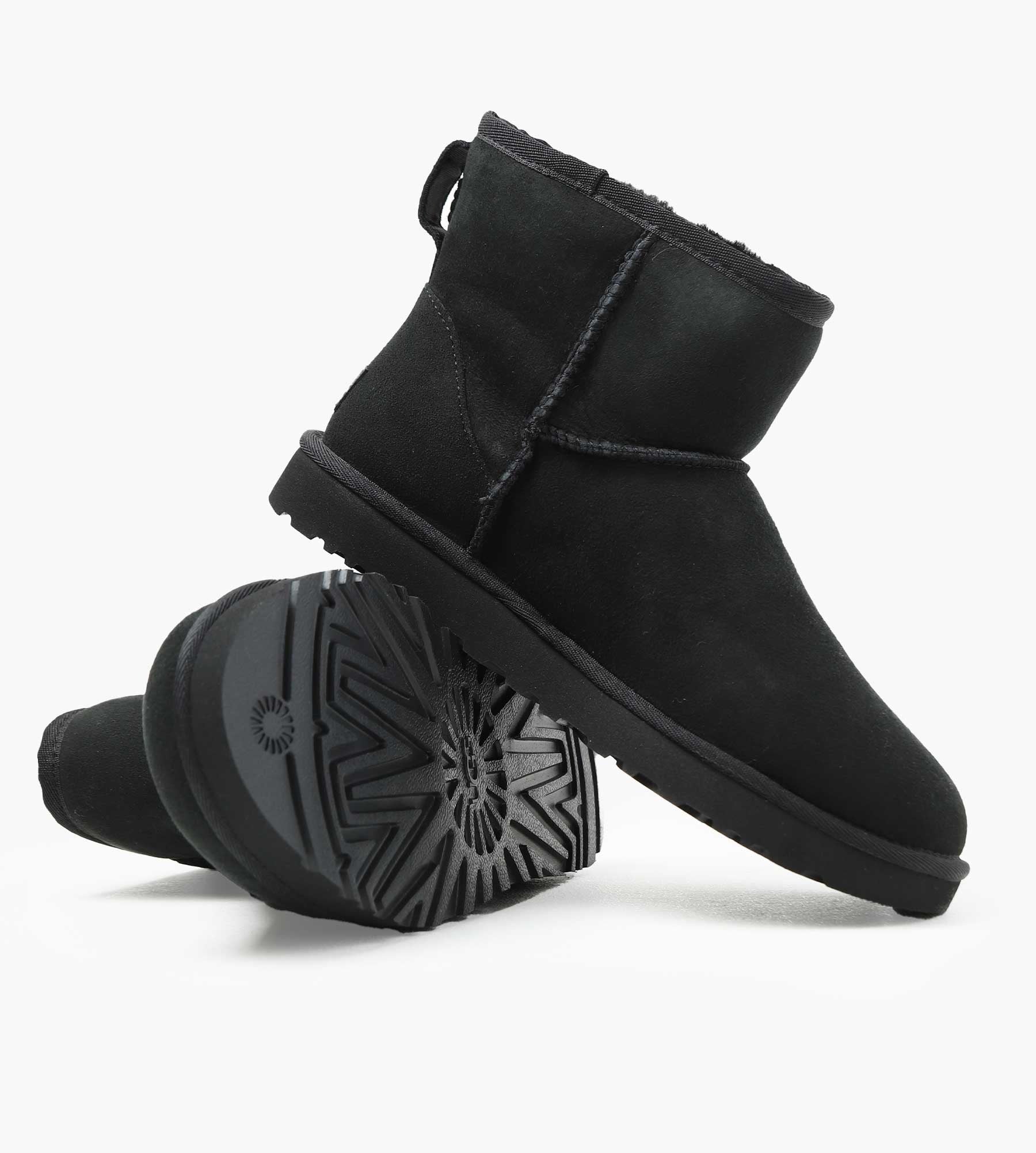 UGG W Classic Mini II Black Baskèts