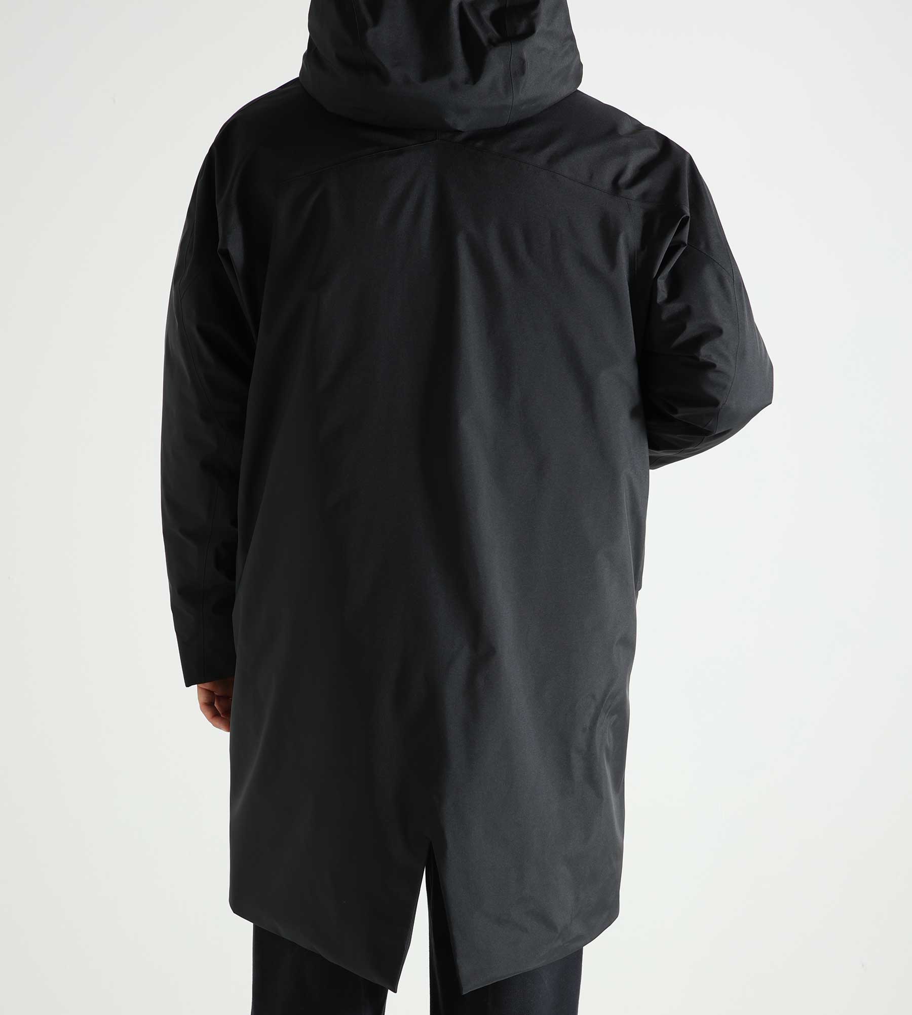 Veilance Monitor Down Coat M Black